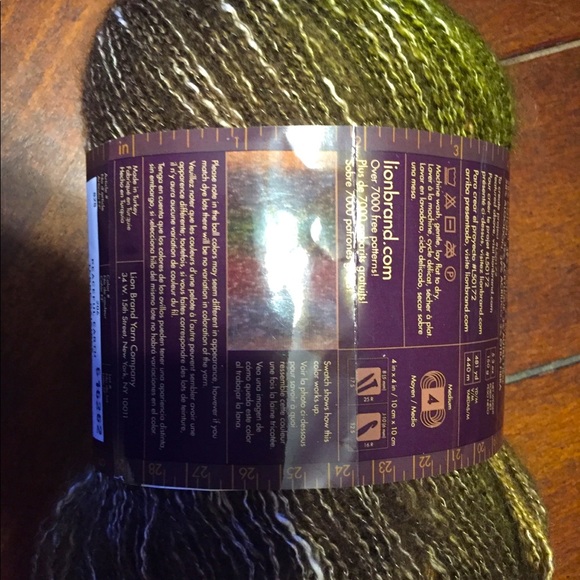 Shawl in a cake , shawl in a ball - Picture 1 of 4